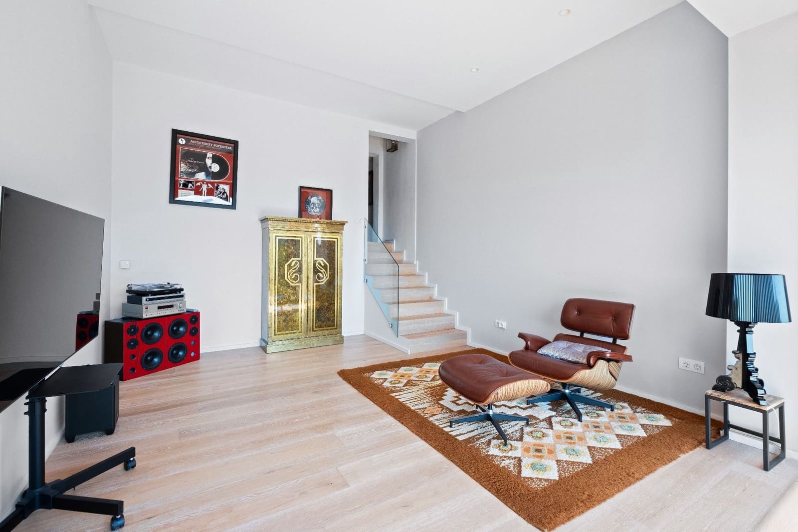 3 bedroom Villa for sale in Guadalest with pool - € 900,000 (Ref: 9447380)