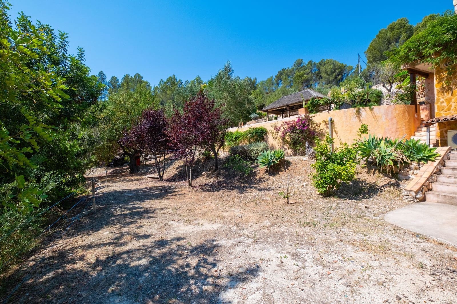 3 bedroom Villa for sale in Guadalest with pool - € 900,000 (Ref: 9447380)