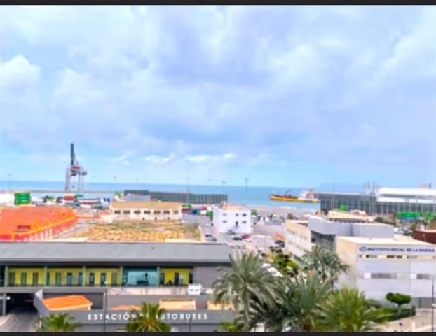 4 makuuhuone Huoneisto myytävänä paikassa Alicante kaupunki - 670 000 € (Ref: 9447382)