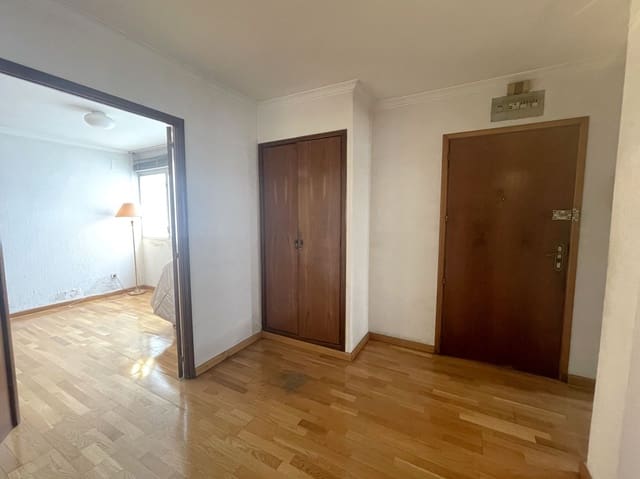 4 makuuhuone Huoneisto myytävänä paikassa Alicante kaupunki - 670 000 € (Ref: 9447382)