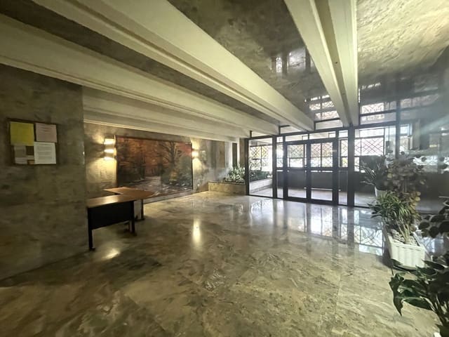 4 makuuhuone Huoneisto myytävänä paikassa Alicante kaupunki - 670 000 € (Ref: 9447382)