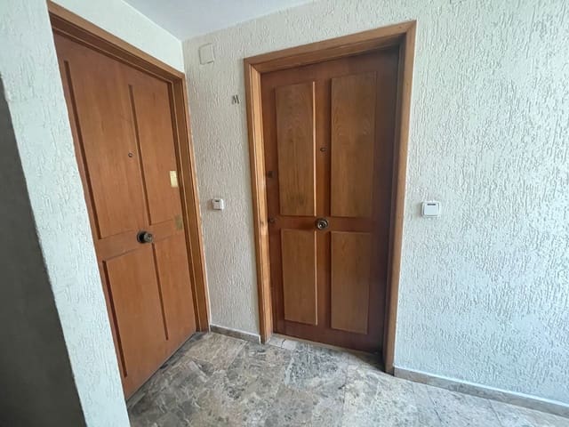 4 makuuhuone Huoneisto myytävänä paikassa Alicante kaupunki - 670 000 € (Ref: 9447382)