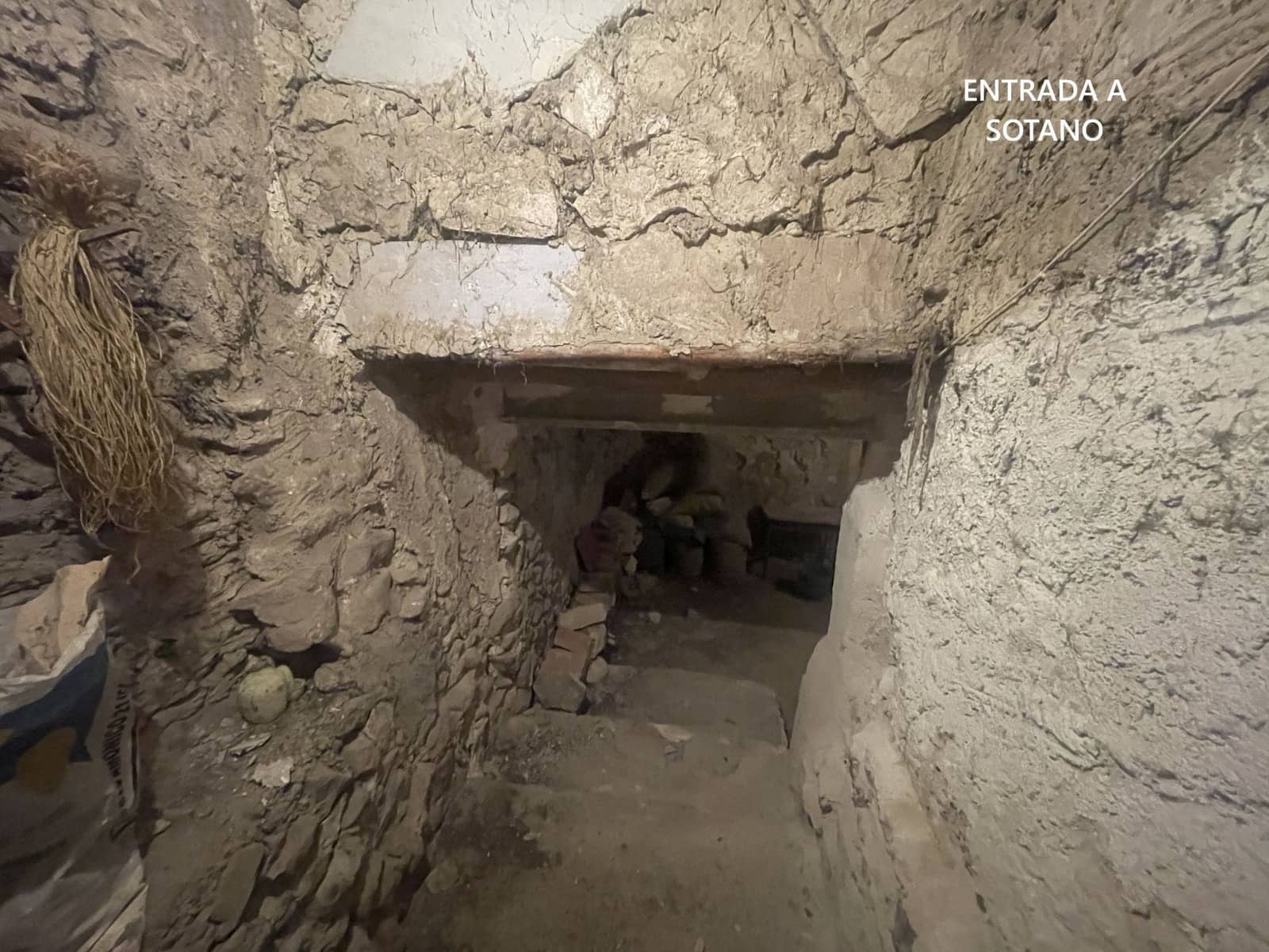 6 Zimmer Haus zu verkaufen in Facheca - 79.000 € (Ref: 9470806)