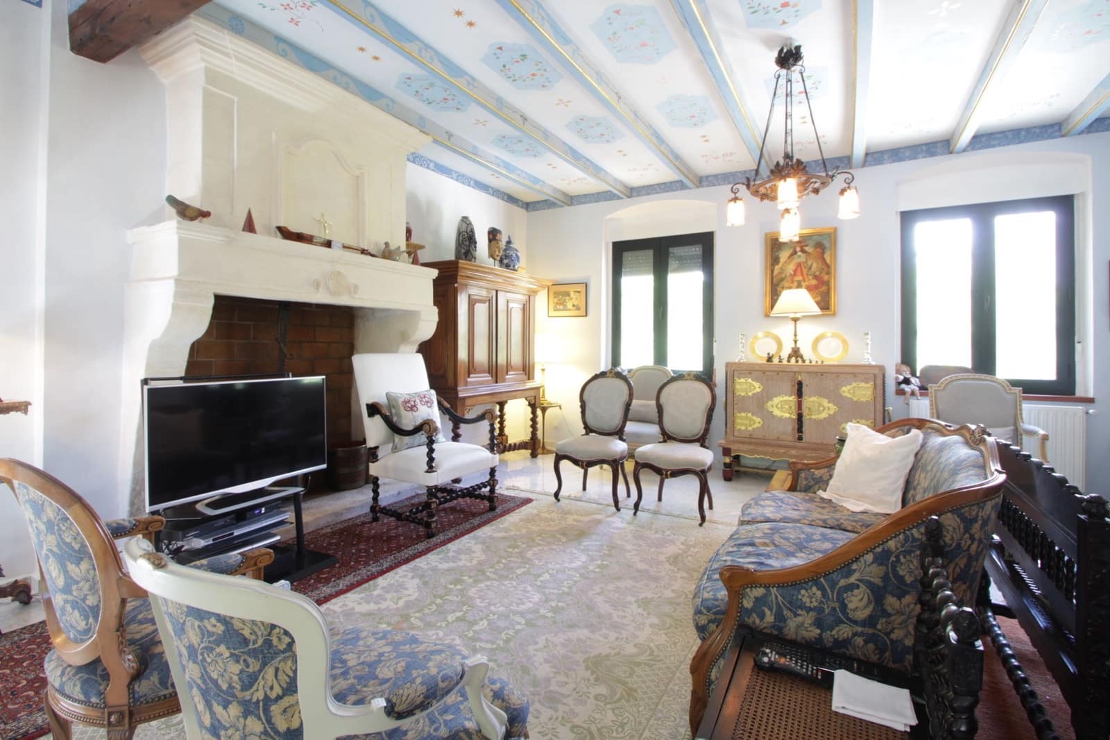 3 bedroom Villa for sale in Guadalest with garage - € 490,000 (Ref: 9518470)