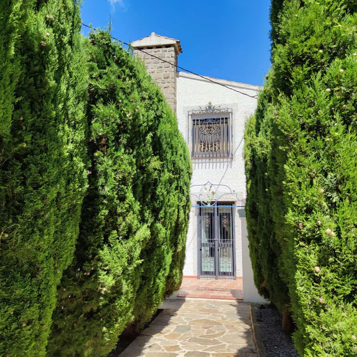 3 bedroom Villa for sale in Guadalest with garage - € 490,000 (Ref: 9518470)