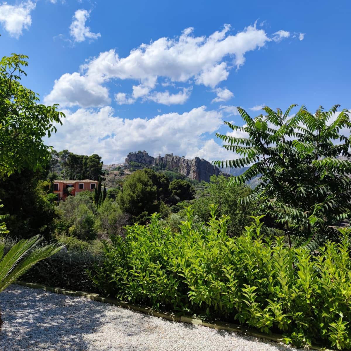 3 bedroom Villa for sale in Guadalest with garage - € 490,000 (Ref: 9518470)