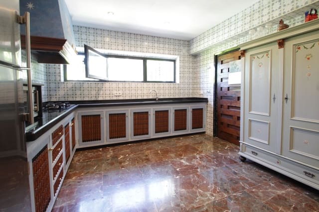 3 soveværelse Villa til salg i Guadalest med garage - € 490.000 (Ref: 9518470)