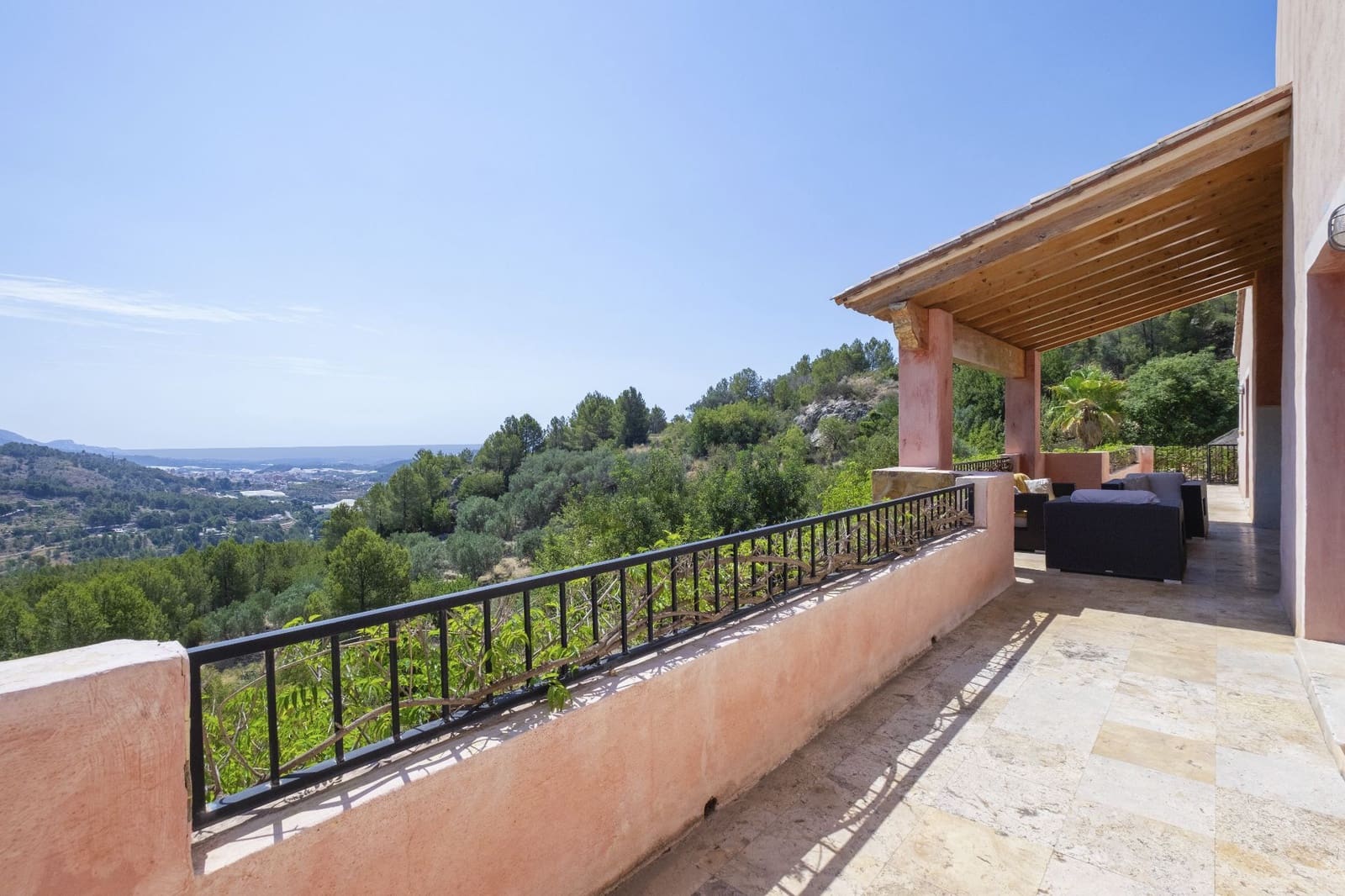 4 bedroom Villa for sale in Callosa d'En Sarria with pool garage - € 900,000 (Ref: 9745225)