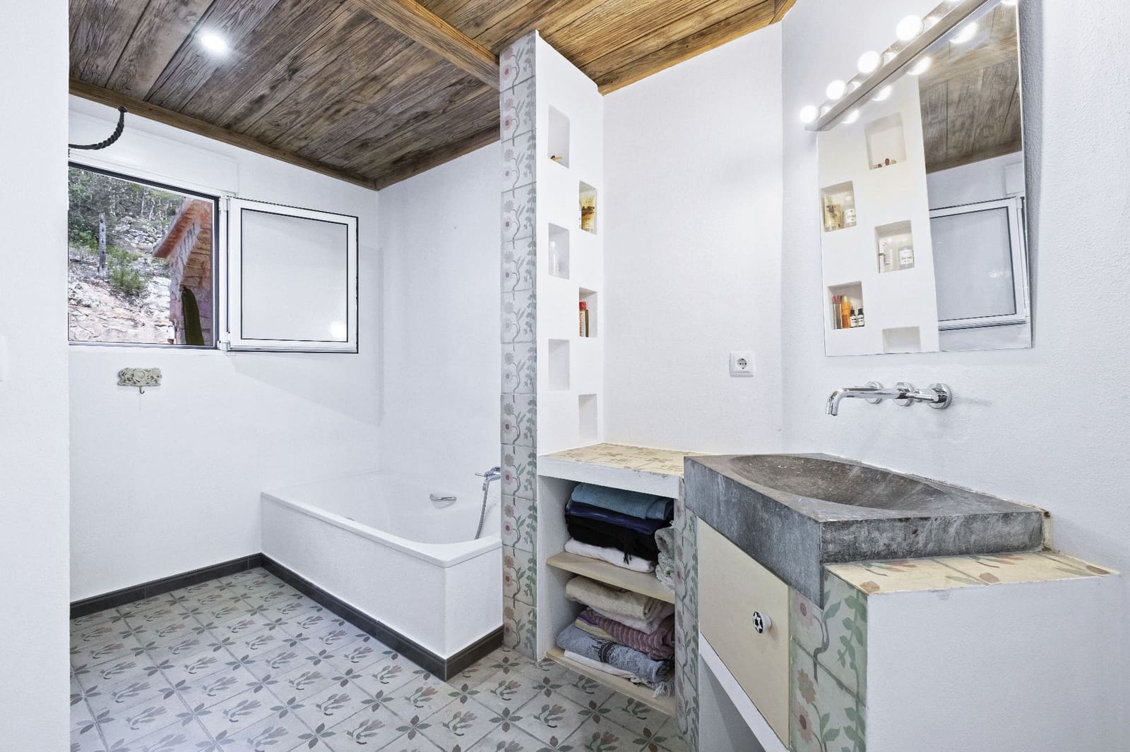 4 bedroom Villa for sale in Callosa d'En Sarria with pool garage - € 900,000 (Ref: 9745225)