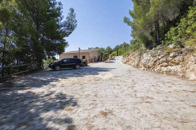 4 sypialnia Willa na sprzedaż w Callosa d'En Sarrià z basenem garażem - 900 000 € (Ref: 9745225)