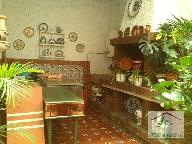 3 bedroom Townhouse for sale in Velez-Malaga - € 370,000 (Ref: 3673344)