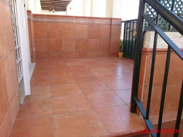 2 sypialnia Mieszkanie do wynajęcia w Torrox-Costa, Torrox z basenem garażem - 600 € (Ref: 3673345)