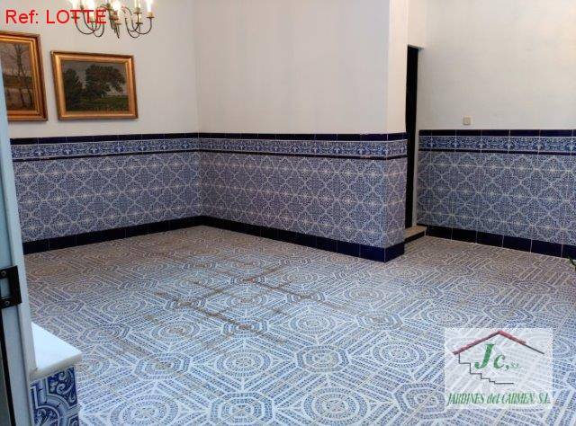 Casa de 5 habitaciones en Vélez-Málaga en venta - 380.000 € (Ref: 3673376)