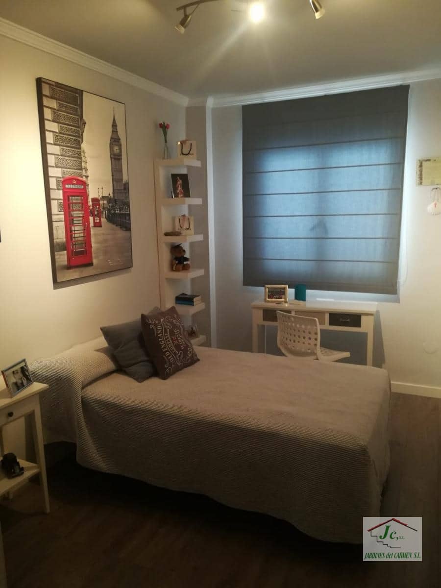 3 makuuhuone Asunto vuokrattavana paikassa Torre del Mar mukana uima-altaan 
autotalli - 800 € (Ref: 4737422)