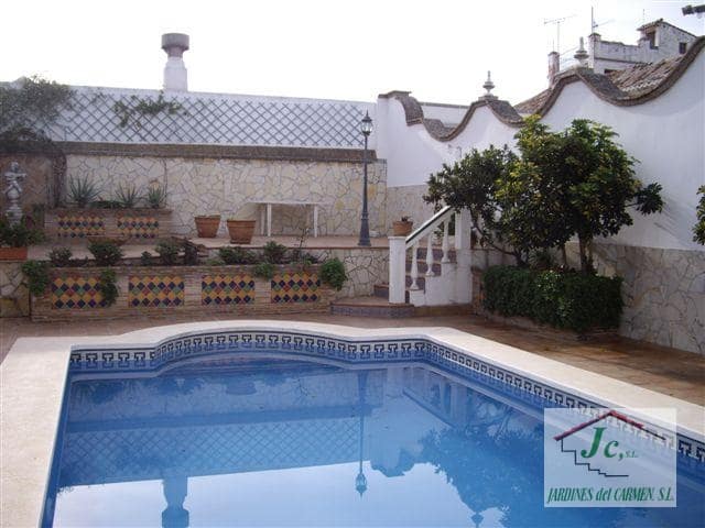 7 bedroom Villa for sale in Velez-Malaga with pool garage - € 1,190,000 (Ref: 5094348)