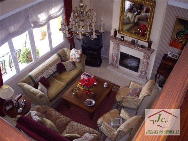 7 bedroom Villa for sale in Velez-Malaga with pool garage - € 1,190,000 (Ref: 5094348)