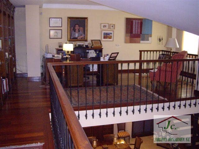 7 Zimmer Villa zu verkaufen in Vélez-Málaga mit Pool Garage - 1.190.000 € (Ref: 5094348)