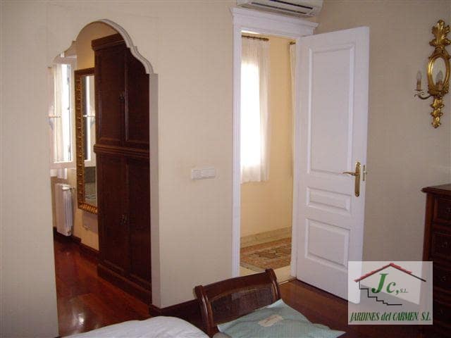 7 bedroom Villa for sale in Velez-Malaga with pool garage - € 1,190,000 (Ref: 5094348)