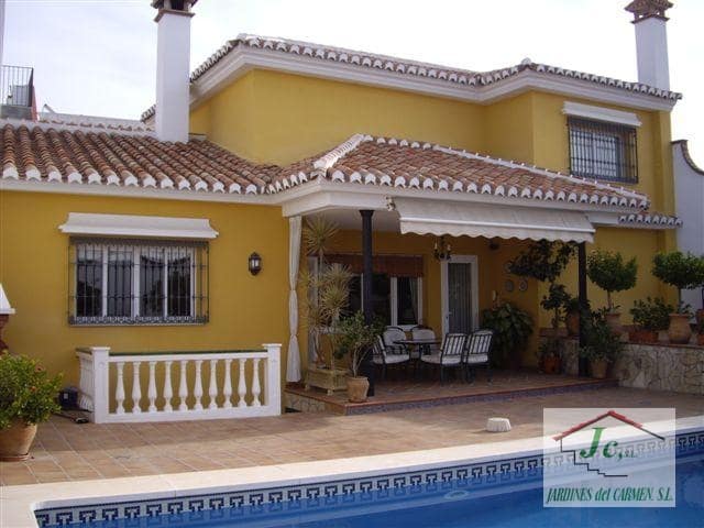 7 bedroom Villa for sale in Velez-Malaga with pool garage - € 1,190,000 (Ref: 5094348)