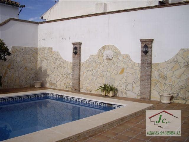 7 bedroom Villa for sale in Velez-Malaga with pool garage - € 1,190,000 (Ref: 5094348)