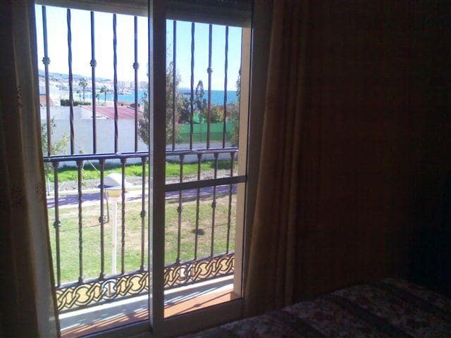 4 bedroom Beach Apartment for holiday rental in Torre del Mar - € 1,400 (Ref: 5125489)