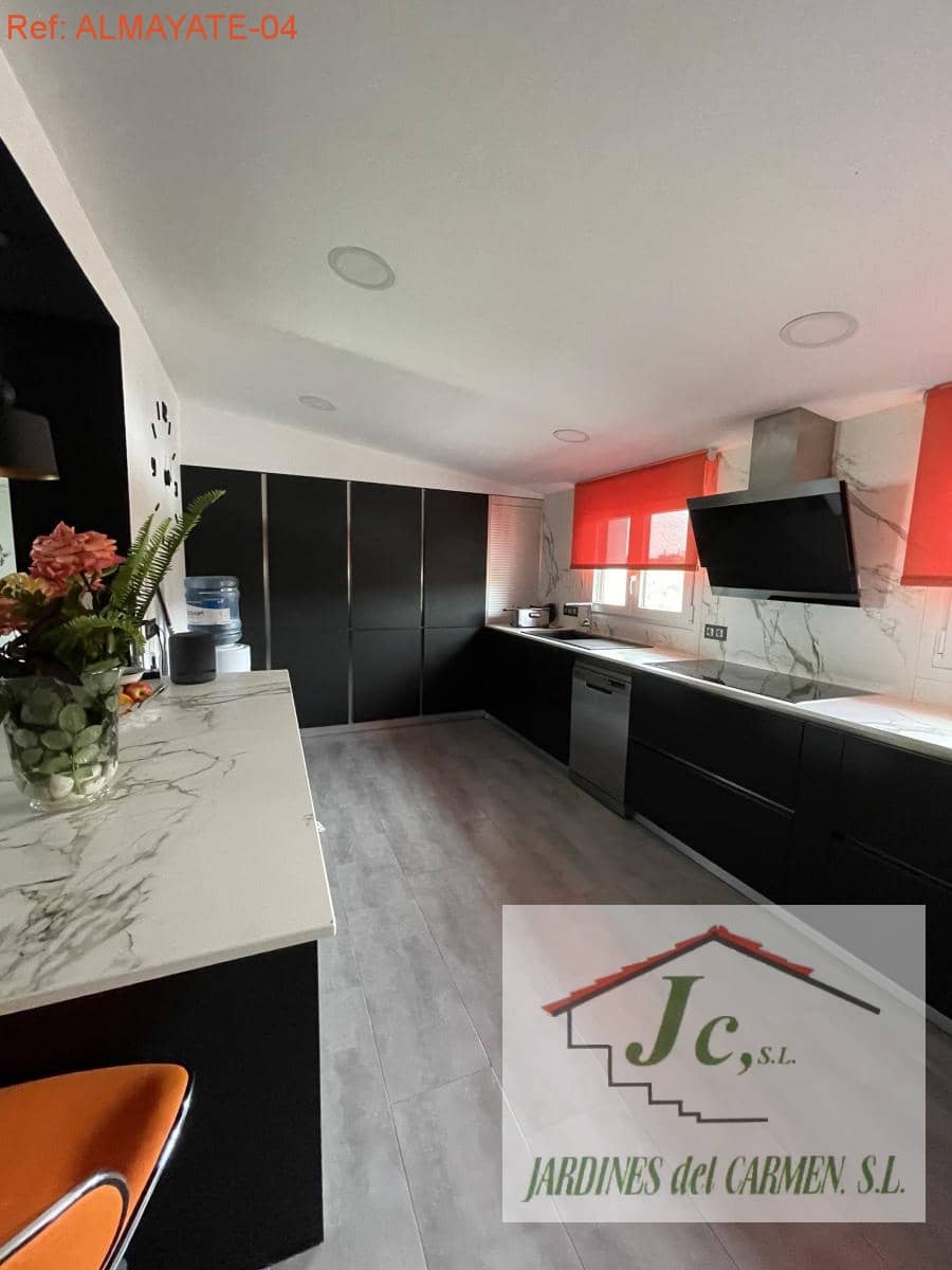 3 soveværelse Villa til salg i Almayate med swimmingpool garage - € 1.398.000 (Ref: 6350340)