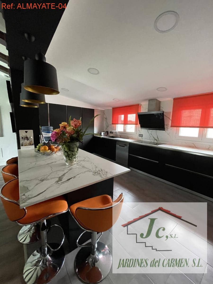 3 soveværelse Villa til salg i Almayate med swimmingpool garage - € 1.398.000 (Ref: 6350340)