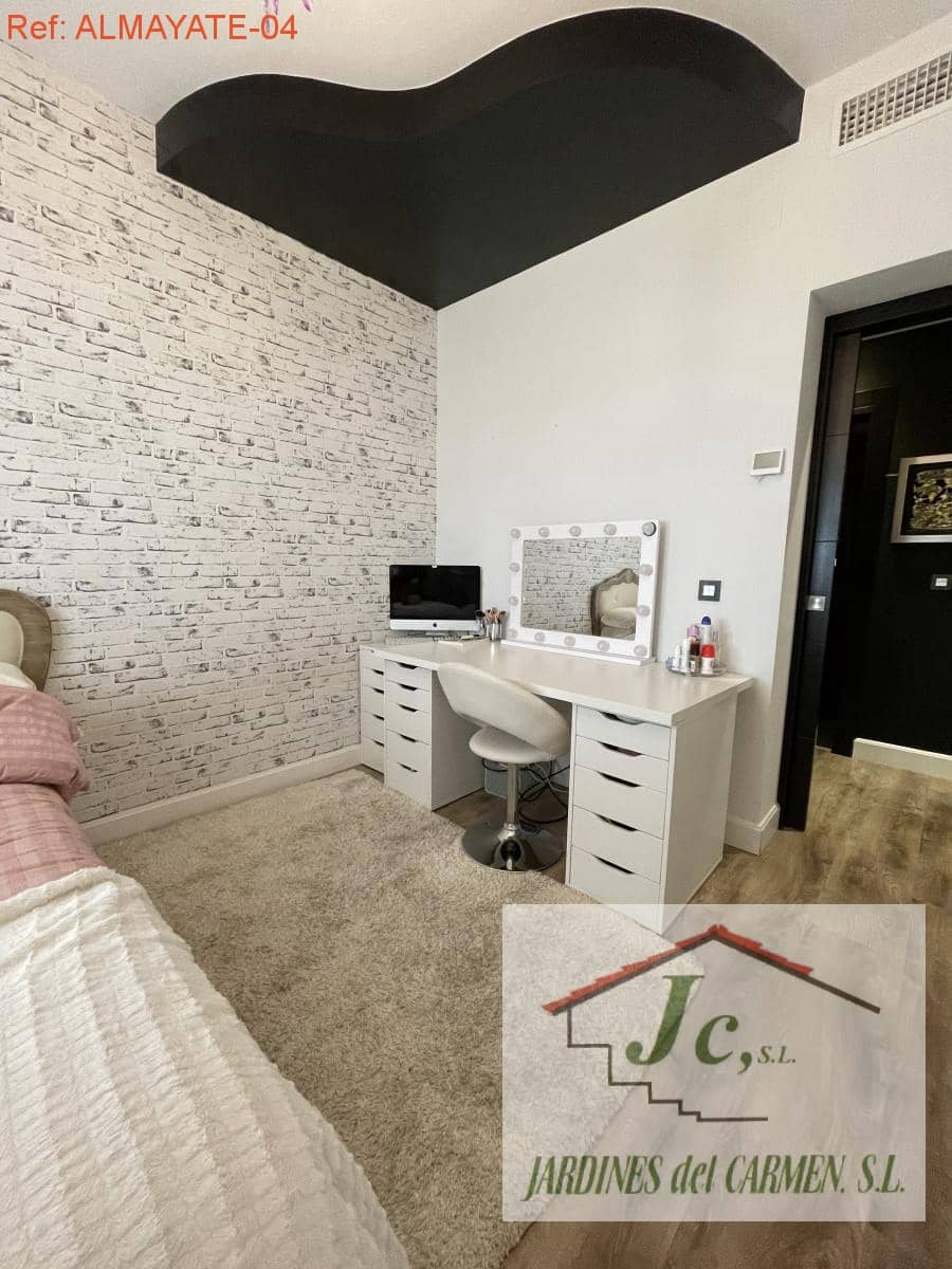 3 soveværelse Villa til salg i Almayate med swimmingpool garage - € 1.398.000 (Ref: 6350340)