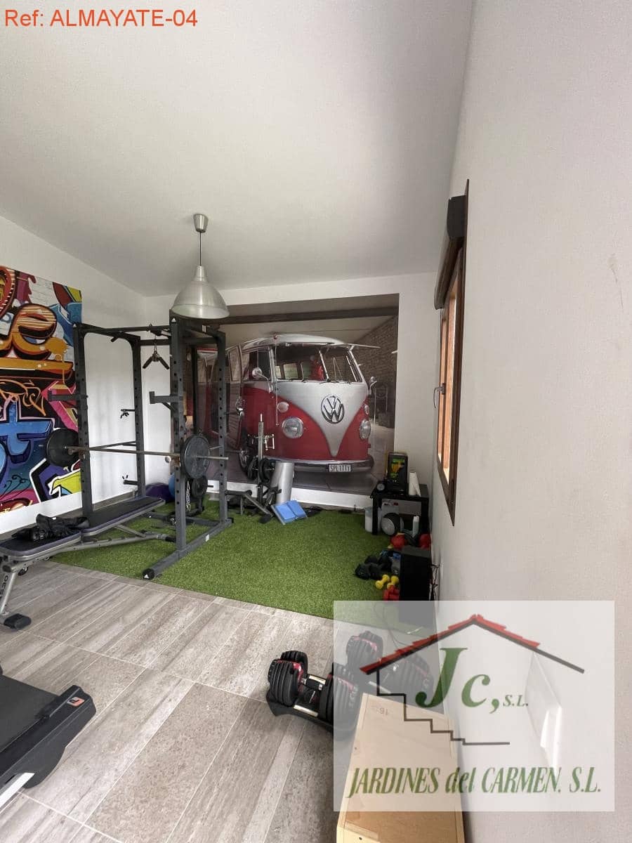 3 soveværelse Villa til salg i Almayate med swimmingpool garage - € 1.398.000 (Ref: 6350340)