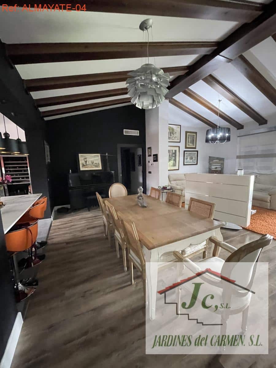 3 soveværelse Villa til salg i Almayate med swimmingpool garage - € 1.398.000 (Ref: 6350340)