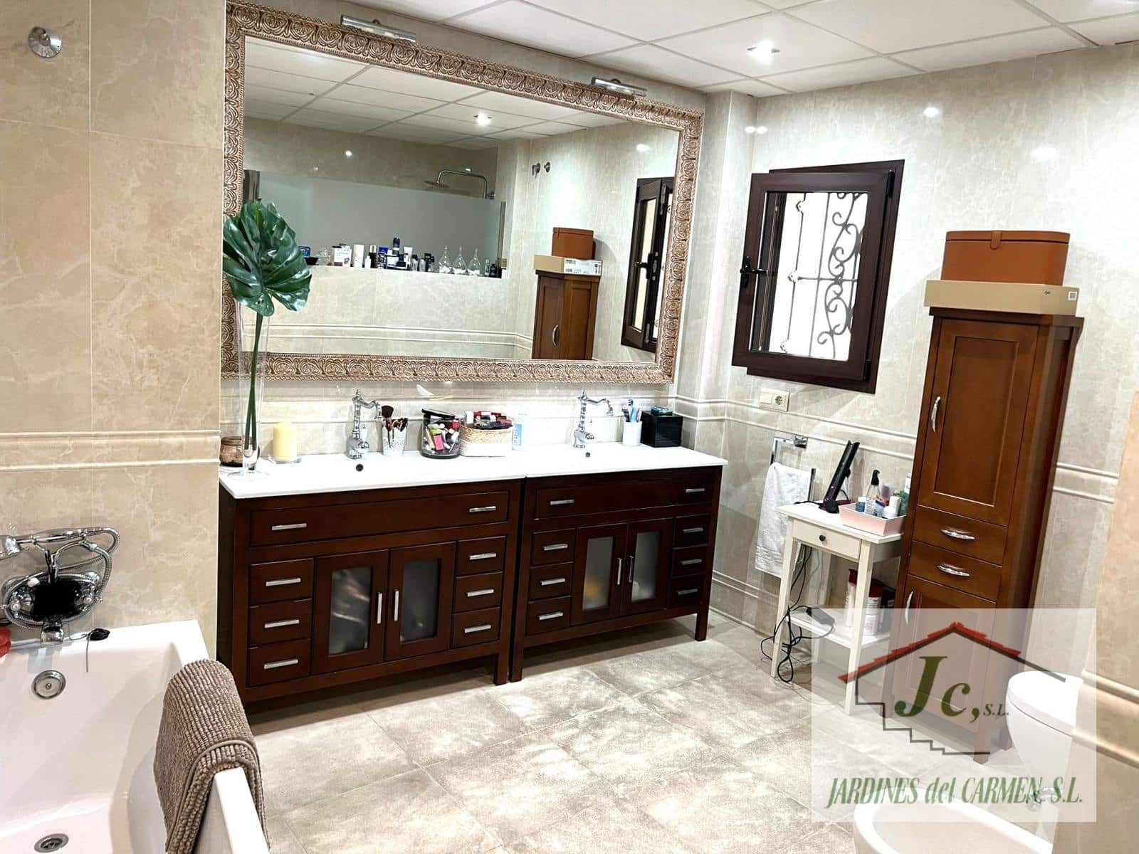 6 soveværelse Rækkehus til salg i Nerja - € 1.490.000 (Ref: 7431296)