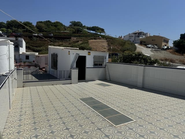 4 sypialnia Dom na sprzedaż w Vélez-Málaga z garażem - 215 000 € (Ref: 8461225)
