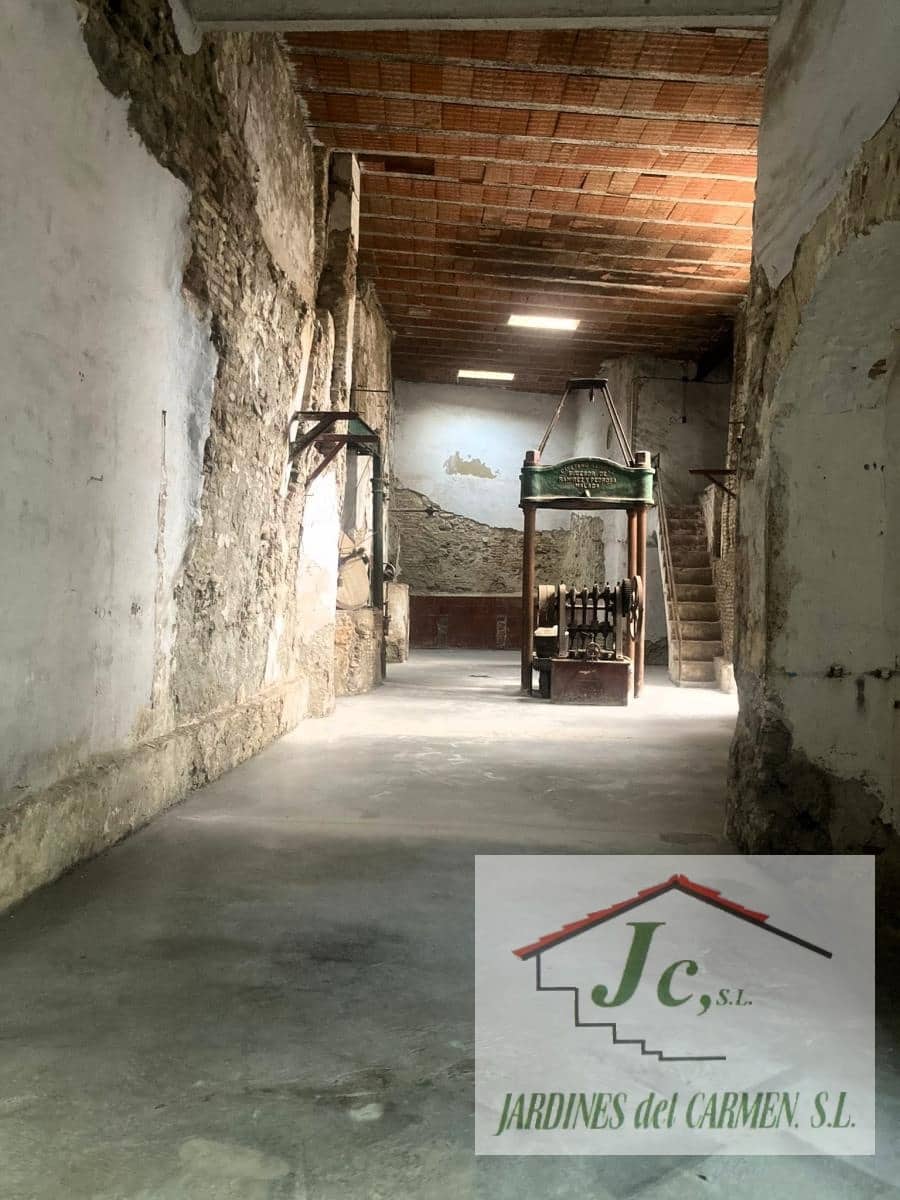 5 soveværelse Hotel til salg i Velez-Malaga - € 350.000 (Ref: 8878567)