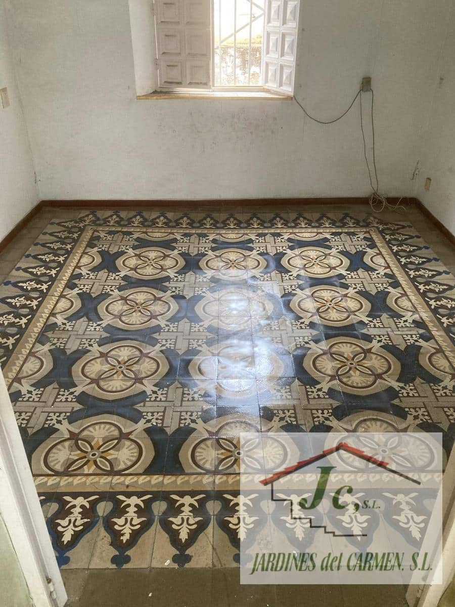 5 soveværelse Hotel til salg i Velez-Malaga - € 350.000 (Ref: 8878567)