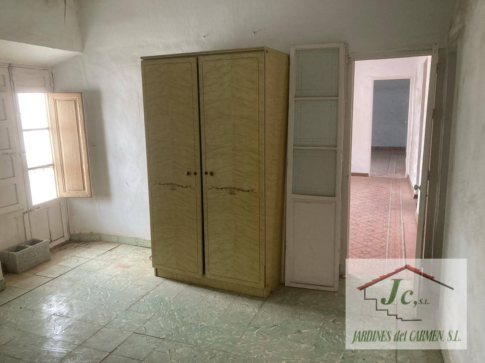 5 soveværelse Hotel til salg i Velez-Malaga - € 350.000 (Ref: 8878567)