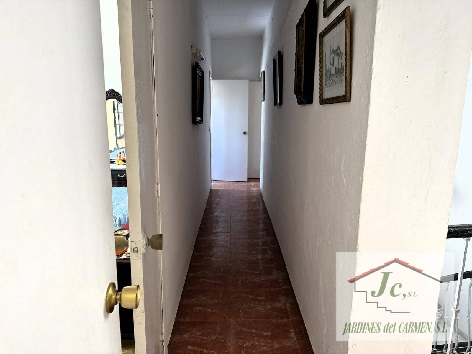 8 bedroom Townhouse for sale in Velez-Malaga - € 375,000 (Ref: 8894236)