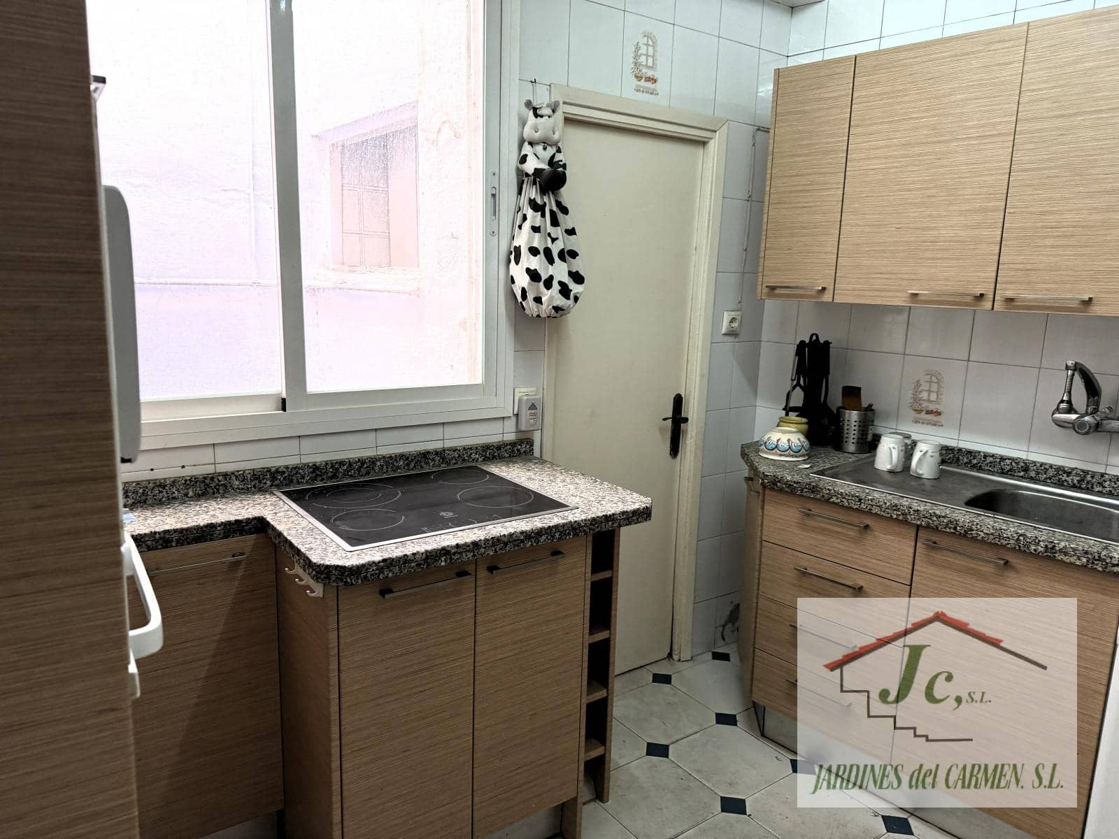 8 bedroom Townhouse for sale in Velez-Malaga - € 375,000 (Ref: 8894236)