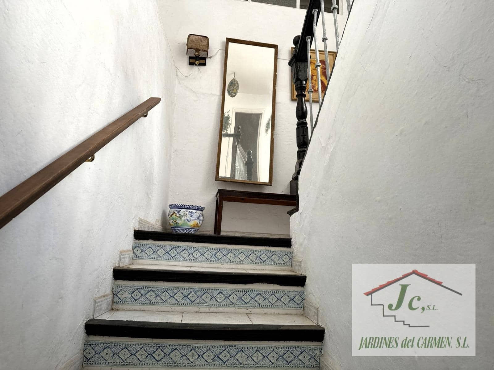 8 bedroom Townhouse for sale in Velez-Malaga - € 375,000 (Ref: 8894236)