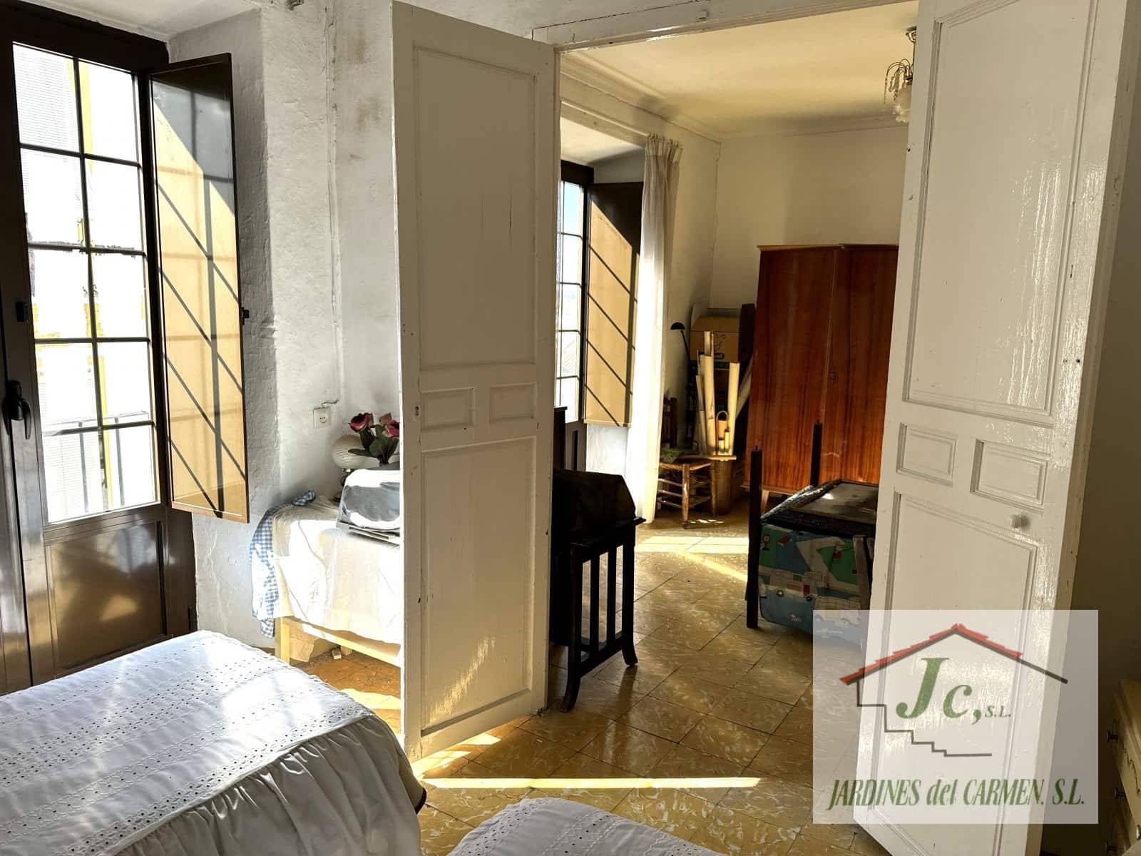 8 bedroom Townhouse for sale in Velez-Malaga - € 375,000 (Ref: 8894236)