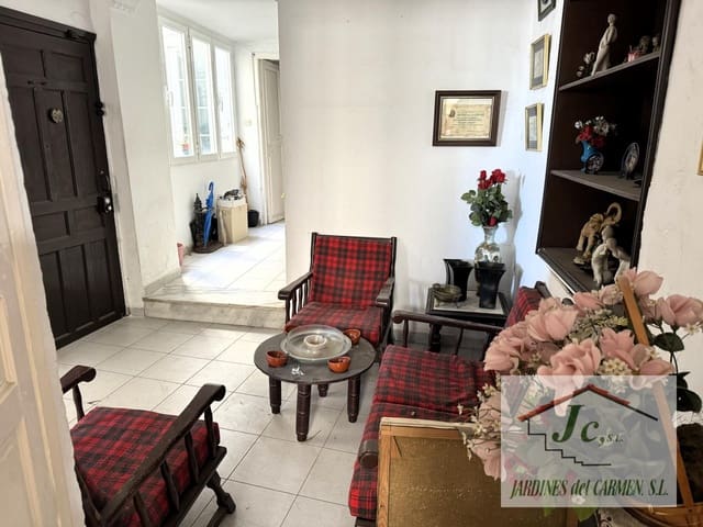 8 slaapkamer Huis te koop in Vélez-Málaga - € 375.000 (Ref: 8894236)