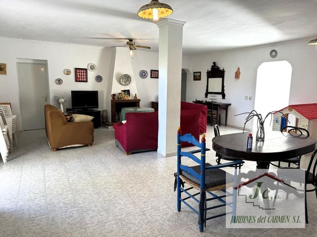 10 chambre Villa/Maison à vendre à Torre del Mar, Vélez-Málaga avec piscine - 425 000 € (Ref: 8914409)