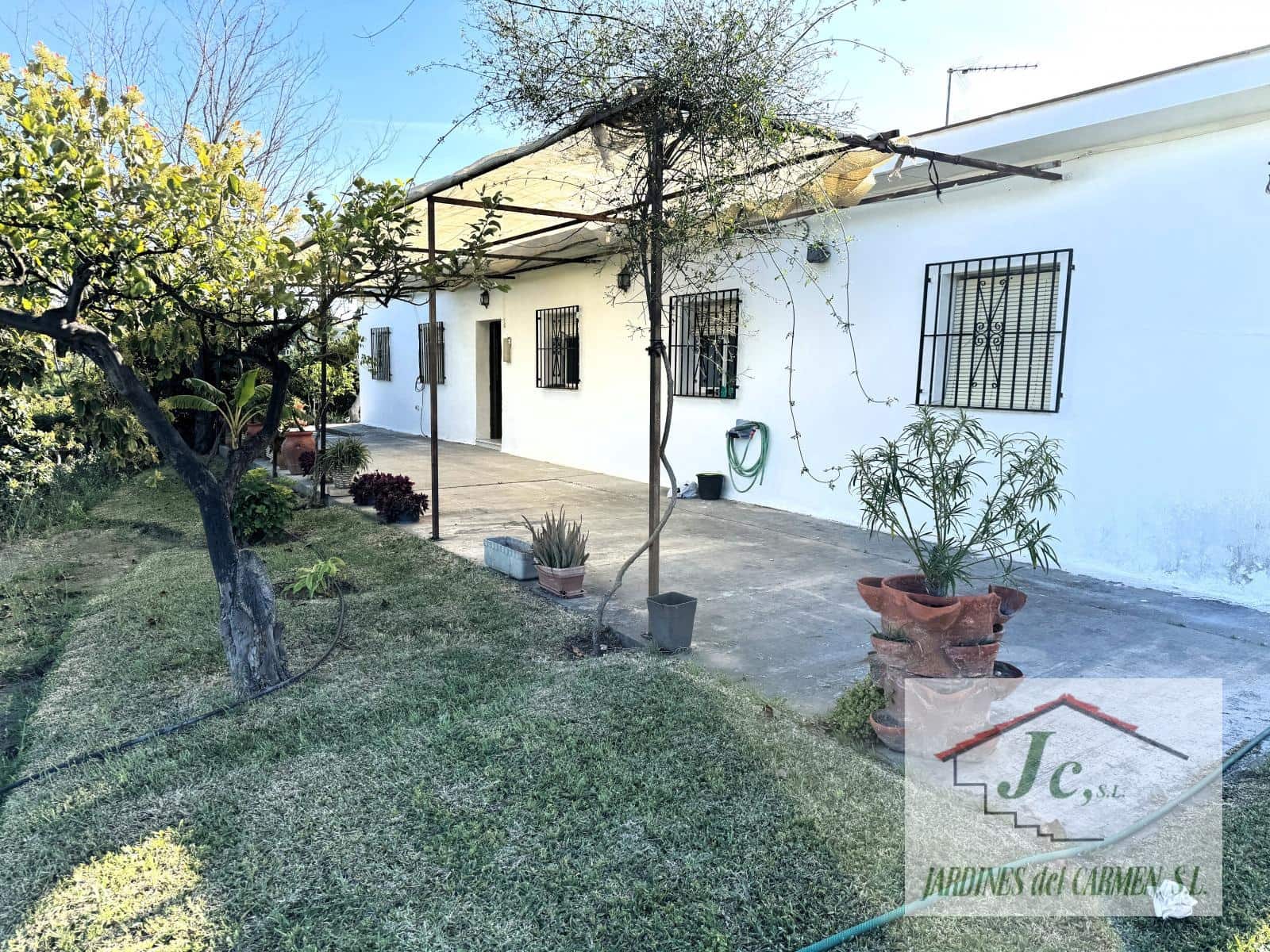 10 chambre Villa/Maison à vendre à Torre del Mar avec piscine - 425 000 € (Ref: 8914409)