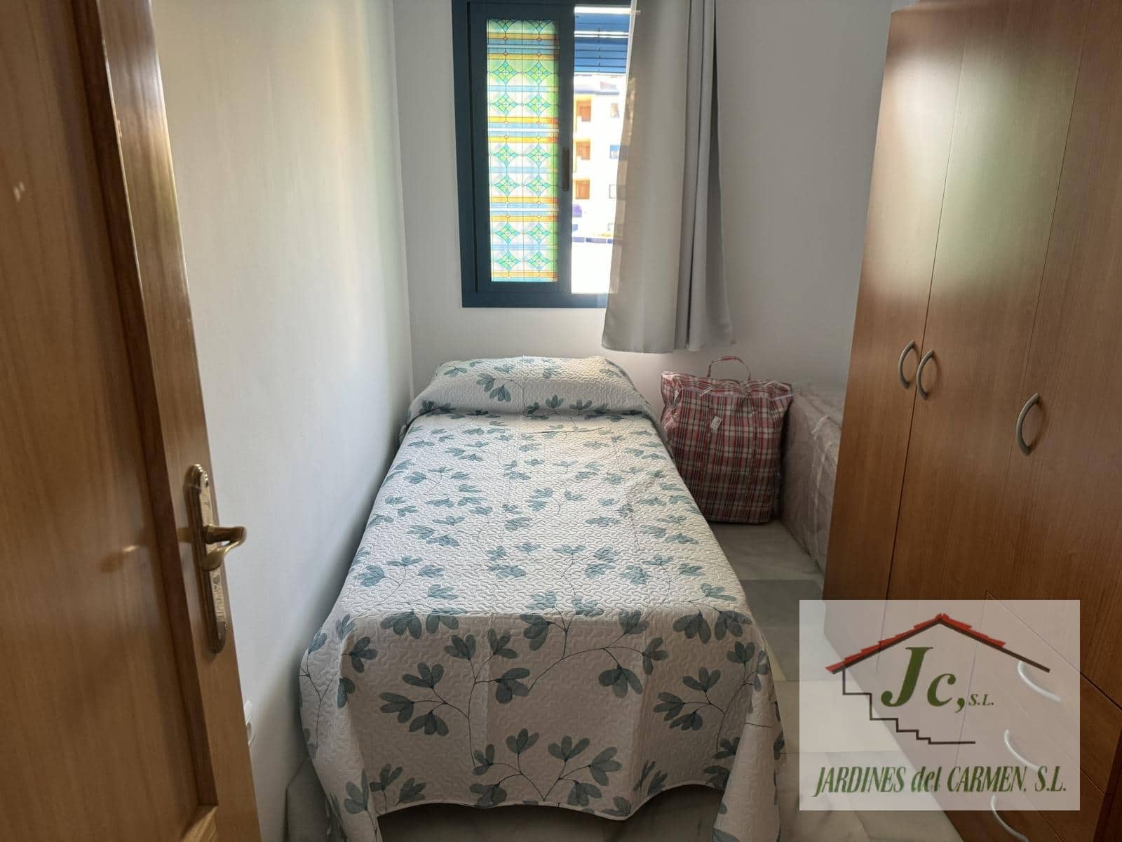 3 soveværelse Lejlighed til leje i Mezquitilla med swimmingpool garage - € 700 (Ref: 9148457)