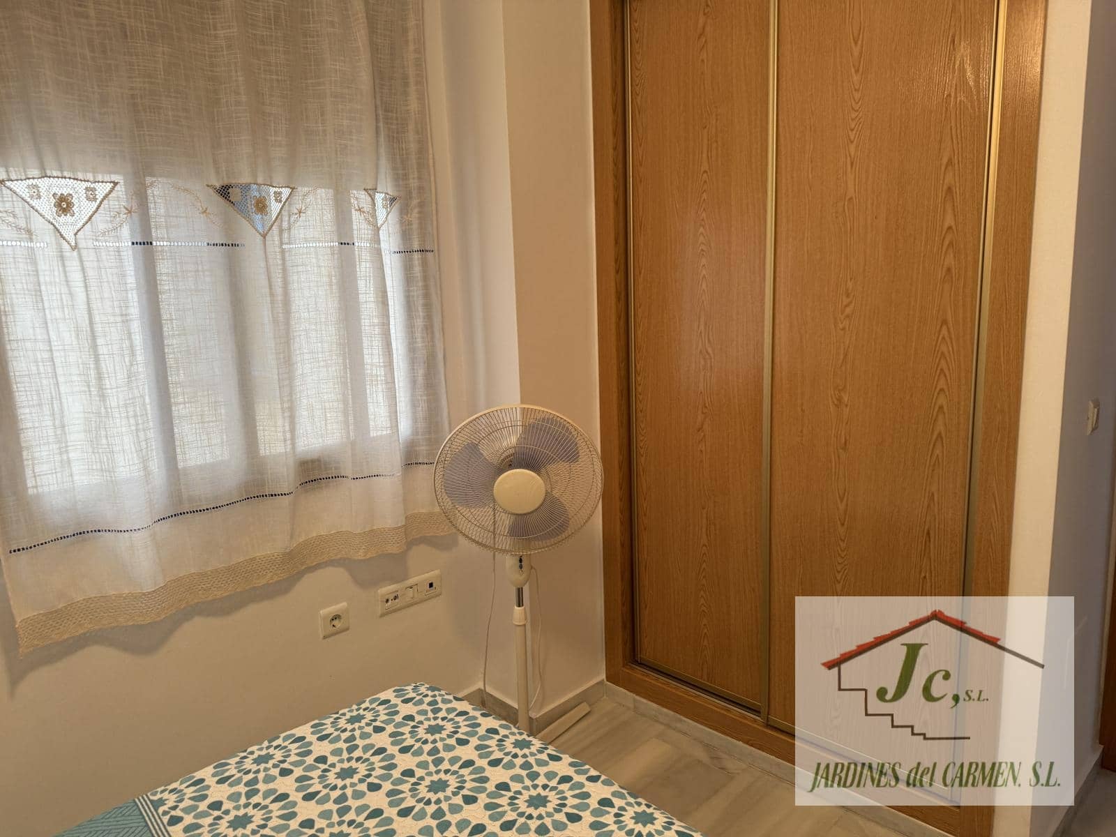 3 soveværelse Lejlighed til leje i Mezquitilla med swimmingpool garage - € 700 (Ref: 9148457)