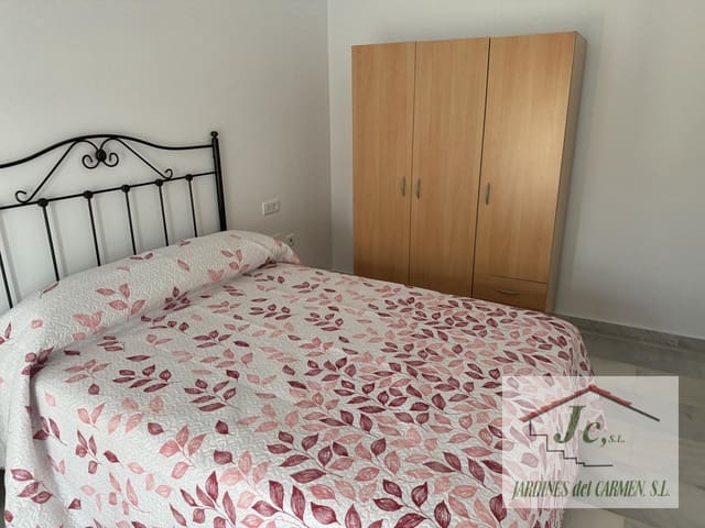 3 slaapkamer Flat te huur in Mezquitilla, Vélez-Málaga met zwembad garage - € 700 (Ref: 9148457)