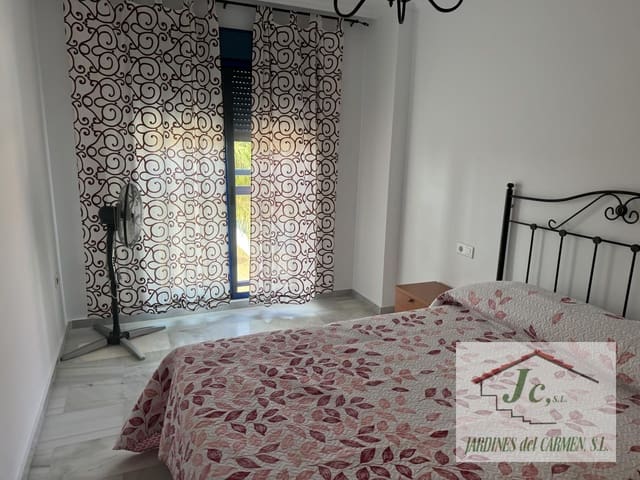 3 slaapkamer Flat te huur in Mezquitilla, Vélez-Málaga met zwembad garage - € 700 (Ref: 9148457)