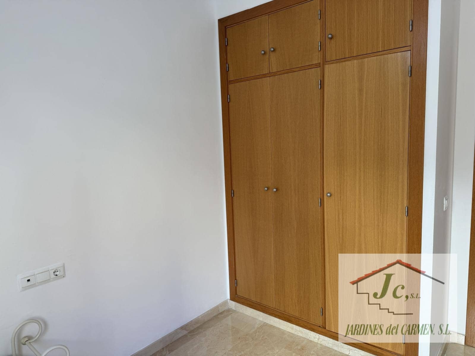 4 soveværelse Semi-Rækkehus til salg i Benajarafe med swimmingpool garage - € 499.000 (Ref: 9263920)