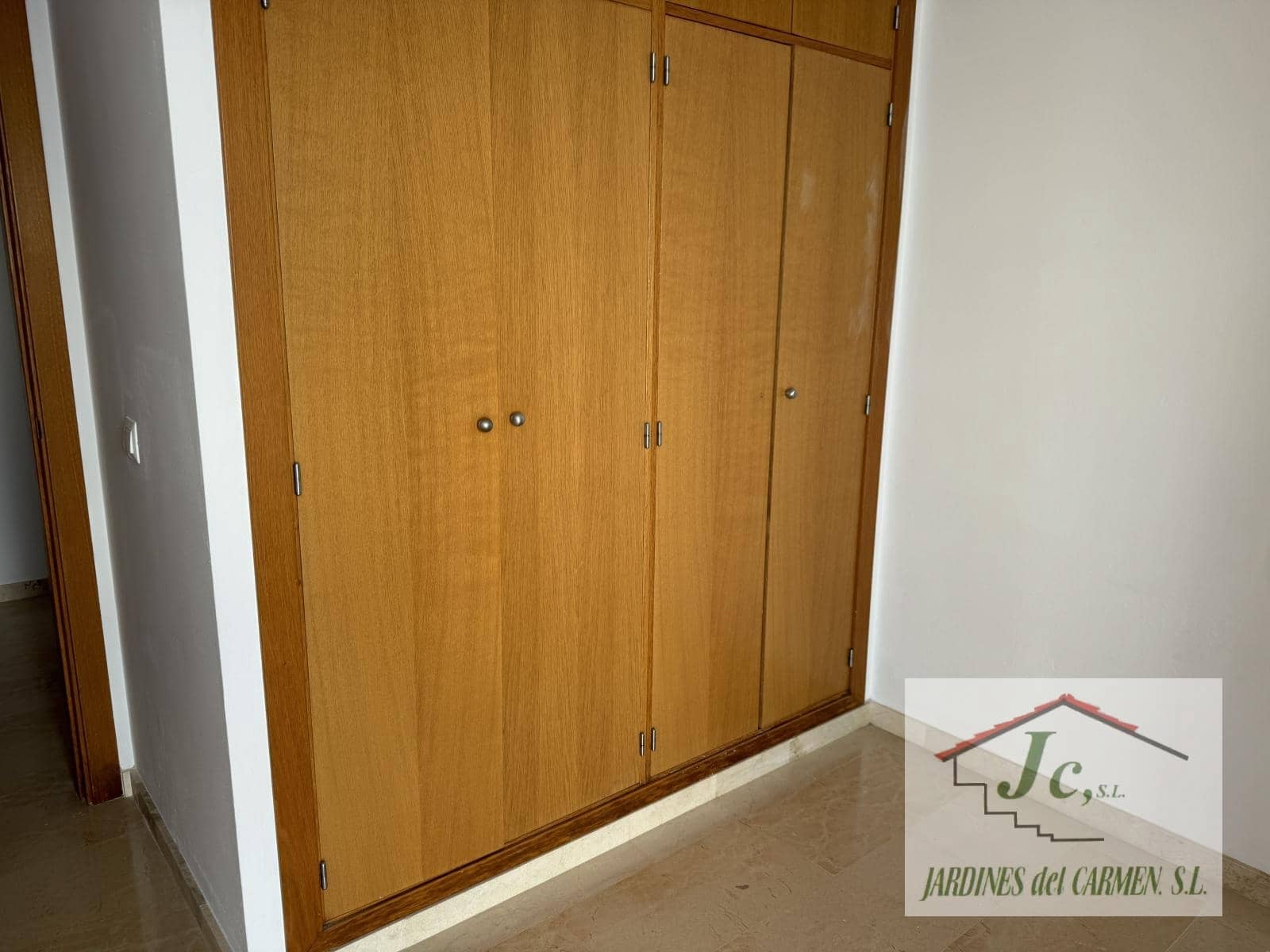 4 soveværelse Semi-Rækkehus til salg i Benajarafe med swimmingpool garage - € 499.000 (Ref: 9263920)