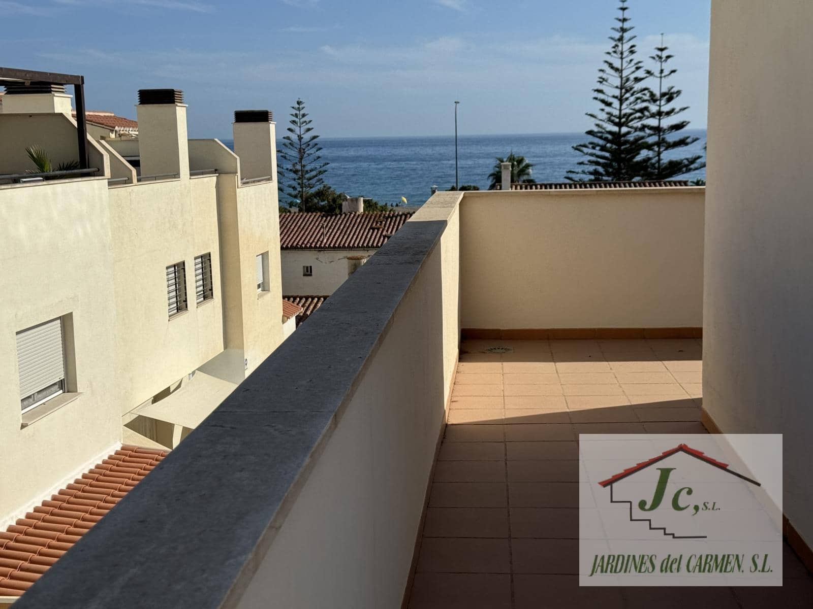 4 soveværelse Semi-Rækkehus til salg i Benajarafe med swimmingpool garage - € 499.000 (Ref: 9263920)