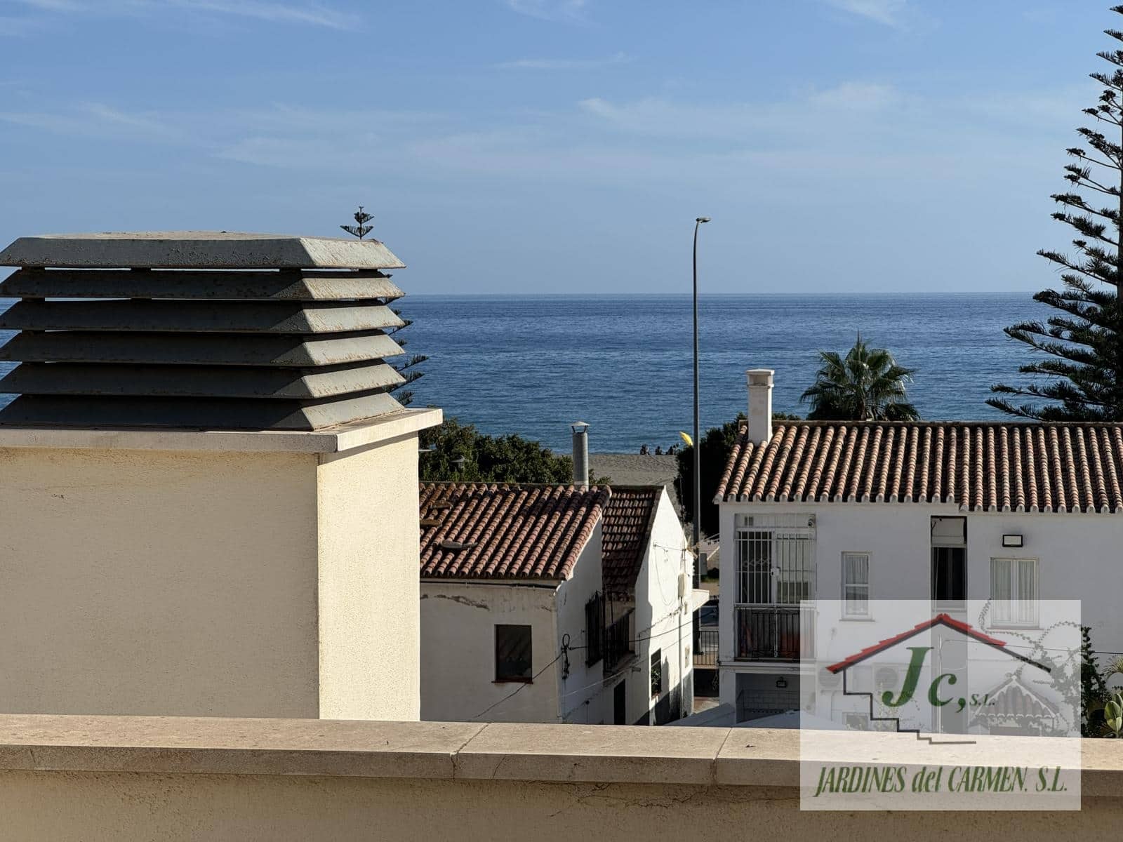 4 soveværelse Semi-Rækkehus til salg i Benajarafe med swimmingpool garage - € 499.000 (Ref: 9263920)